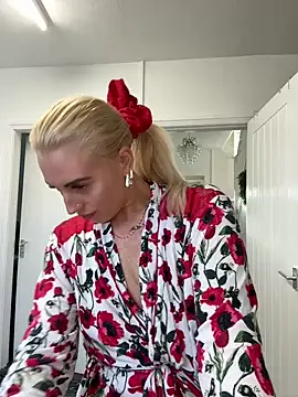 Snapshot of Barbie_26 chatting on 12-06-24, 09:59 Barbie 26 online show from 12-06-24, 09:59