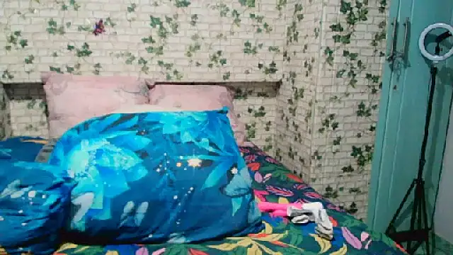 Snapshot of Indian_candyXX chatting on 05-30-26, 10:37 Indian candyXX online show from 05-30-26, 10:37