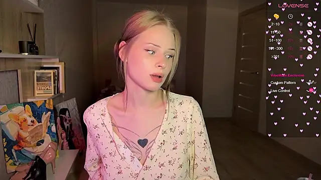 lisa barbie online show from 10-22-25, 08:08