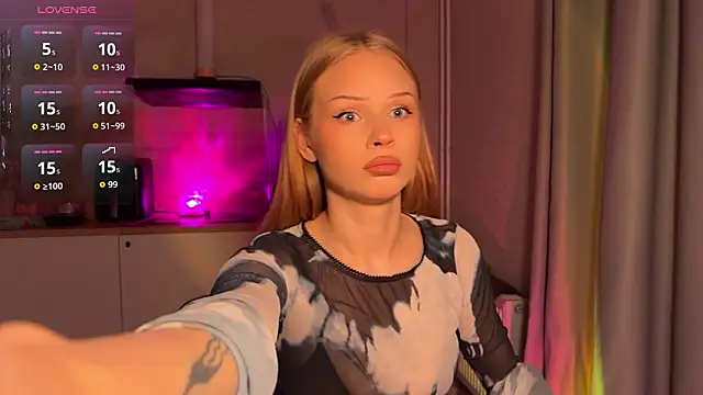 lisa barbie online show from 02-22-26, 07:26