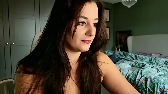 flatwhite0 online show from 02-12-25, 09:52