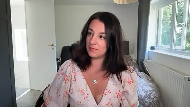 Snapshot of flatwhite0 chatting on 07-29-26, 01:32 flatwhite0 online show from 07-29-26, 01:32