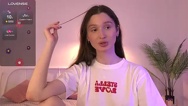 Snapshot of tender_babyy chatting on 09-09-25, 12:36 tender babyy online show from 09-09-25, 12:36