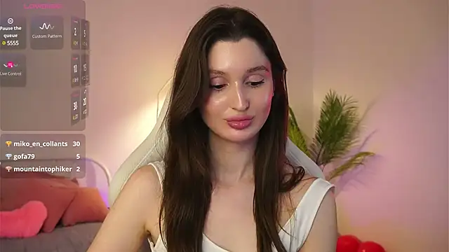 Snapshot of tender_babyy chatting on 03-05-25, 02:01 tender babyy online show from 03-05-25, 02:01