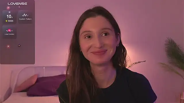 Snapshot of tender_babyy chatting on 09-21-25, 01:49 tender babyy online show from 09-21-25, 01:49