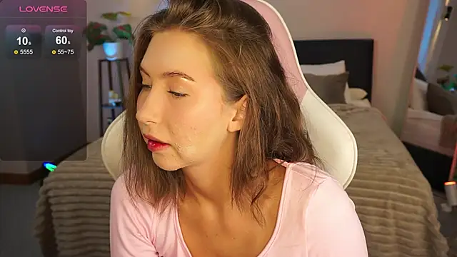 Snapshot of LinaSiren chatting on 01-09-25, 03:26 LinaSiren online show from 01-09-25, 03:26