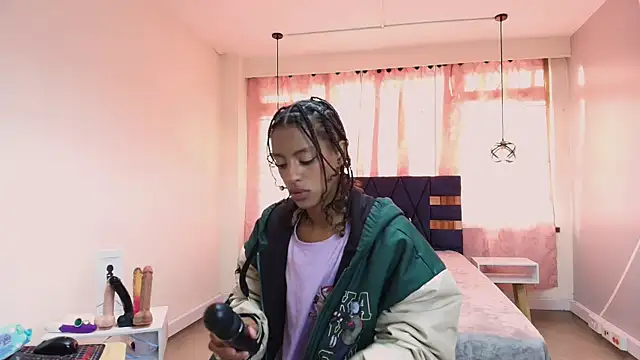 Zia Green online show from 02-05-25, 12:06