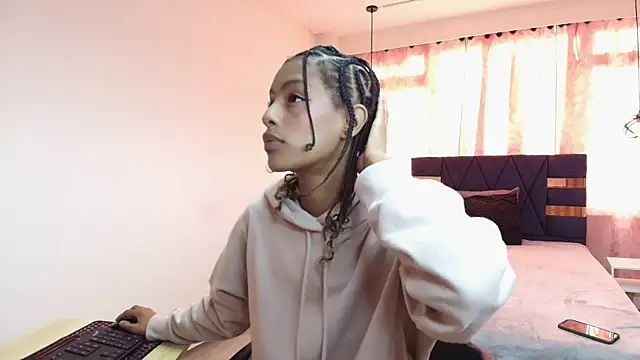 Zia Green online show from 02-03-25, 12:03