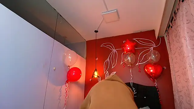 Zia Green online show from 02-15-25, 12:11