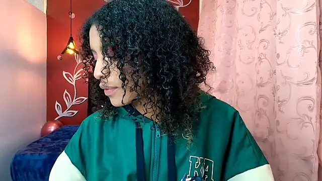 Zia Green online show from 02-01-25, 12:04