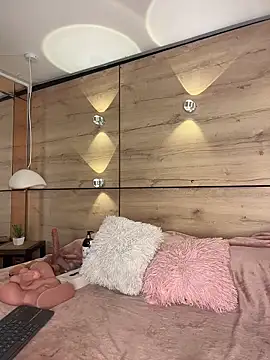 pamela west online show from 11-24-25, 07:25