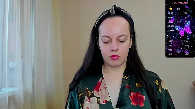 Sabrina Lavv online show from 10-21-25, 08:25