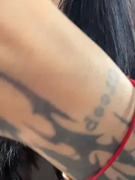 Amy Kiitty  online show from 04-16-26, 01:23