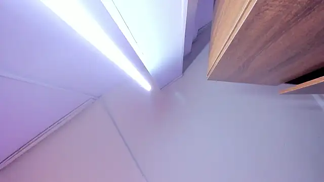 Amy Kiitty  online show from 10-17-25, 01:24