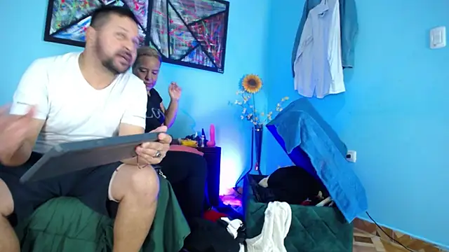 Iivana 19 online show from 11-13-25, 04:22