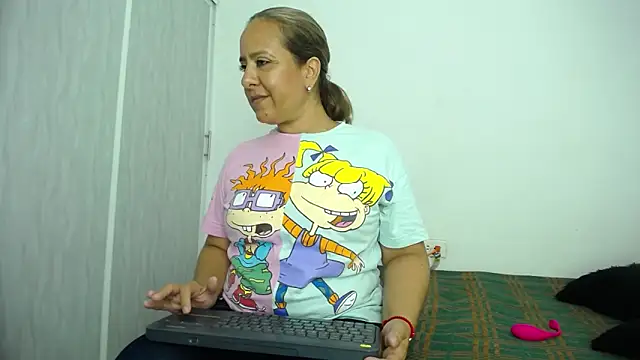 Iivana 19 online show from 02-08-26, 07:00