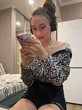 viviandaimond1 online show from 02-18-25, 03:52