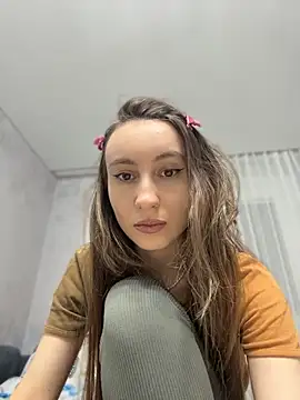 viviandaimond1 online show from 04-07-26, 10:11