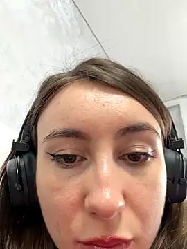 viviandaimond1 online show from 10-19-25, 11:02