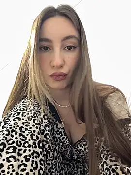 viviandaimond1 online show from 11-28-25, 05:35