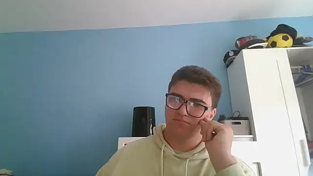 sorolla12 online show from 03-12-26, 01:48