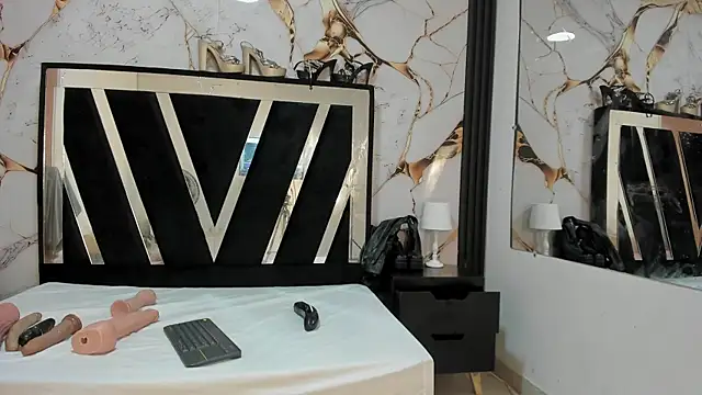 KarinaSimonz online show from 12-05-25, 08:28