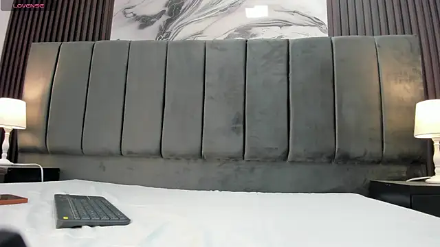 KarinaSimonz online show from 04-17-26, 07:49