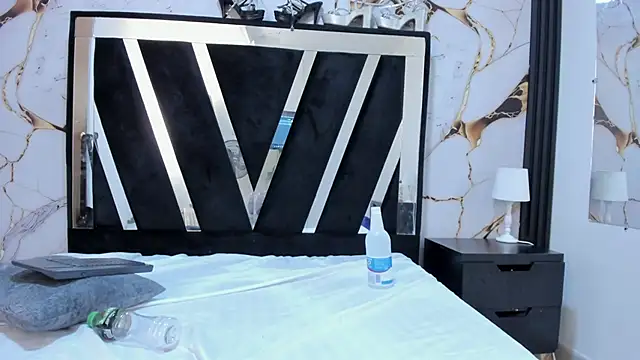 KarinaSimonz online show from 02-19-26, 08:06