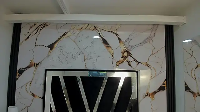 KarinaSimonz online show from 11-11-25, 08:25