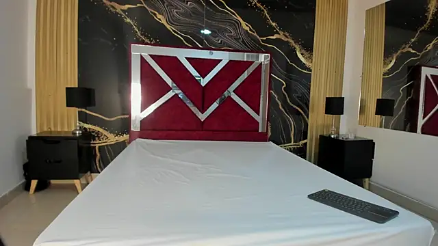 KarinaSimonz online show from 12-14-25, 07:41