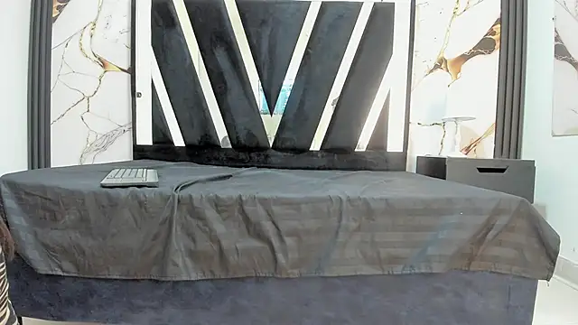 Snapshot of KarinaSimonz chatting on 10-04-25, 07:37 KarinaSimonz online show from 10-04-25, 07:37