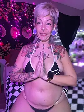 GoldieBakeman online show from 12-01-25, 05:14