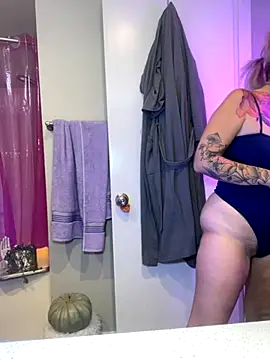 GoldieBakeman online show from 09-23-25, 04:14