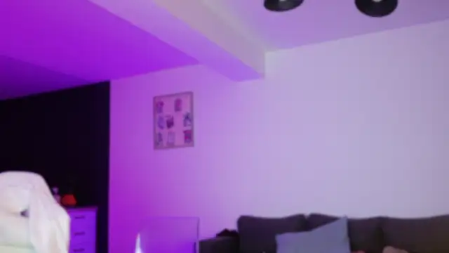 Lorennameliyy online show from 12-22-25, 08:20