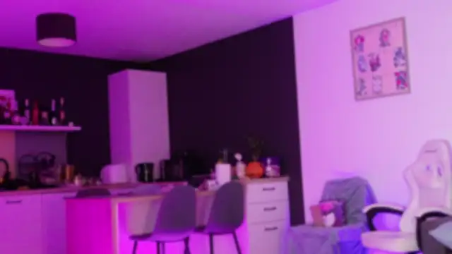 Lorennameliyy online show from 12-21-25, 05:20