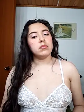 Emi chik online show from 02-15-26, 10:25