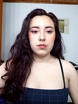 Emi chik online show from 01-16-25, 11:48