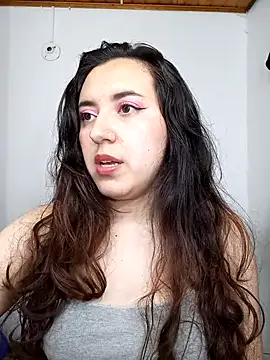 Emi chik online show from 12-19-24, 02:23