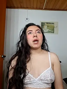 Emi chik online show from 02-28-26, 10:37