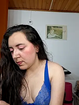 Snapshot of Emi_chik chatting on 06-19-26, 05:46 Emi chik online show from 06-19-26, 05:46