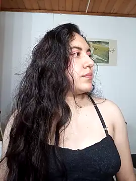 Emi chik online show from 12-18-25, 09:58