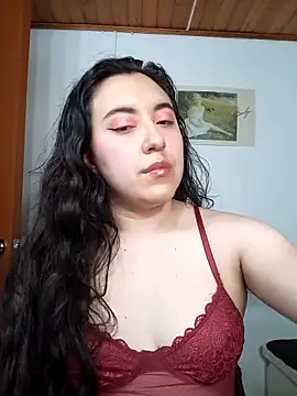 Emi chik online show from 12-19-25, 09:55