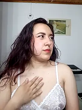 Emi chik online show from 01-26-25, 02:14