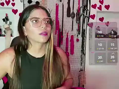 Snapshot of Megaan_Greey chatting on 03-21-25, 09:34 Megaan Greey online show from 03-21-25, 09:34