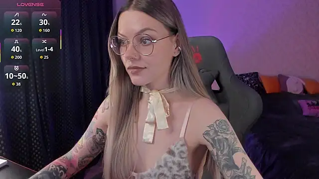 Marta May  online show from 11-15-25, 10:52