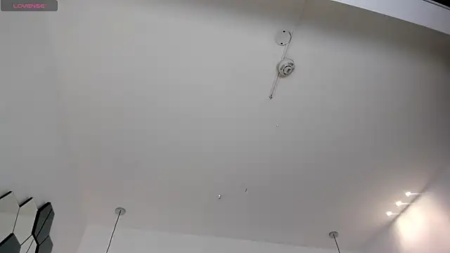 KatieNolan 1 online show from 12-22-25, 07:58