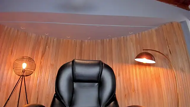 KatieNolan 1 online show from 03-10-25, 07:07