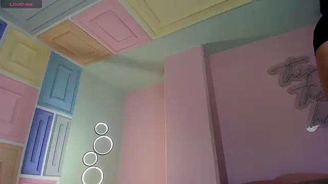 KatieNolan 1 online show from 02-05-26, 07:21