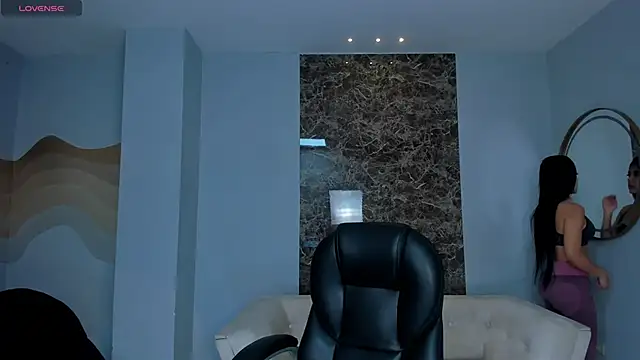 KatieNolan 1 online show from 11-13-25, 12:31