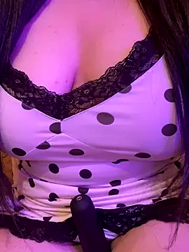 Cameelia online show from 11-22-25, 07:13